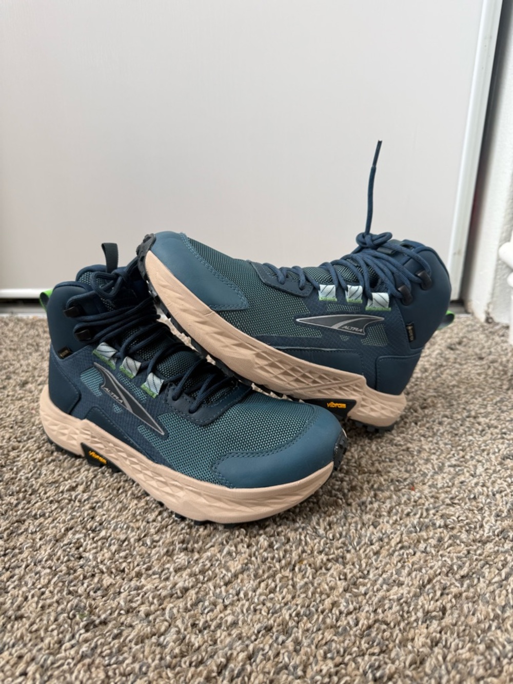 Altra Timp 5 Hiker GTX – Commonwealth Running - Picture 2 of 9